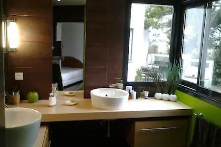 Contemporaine 4*